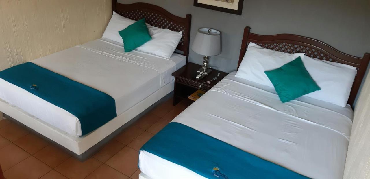 Hotel Real Del Rio ริโอดุลเซ ภายนอก รูปภาพ